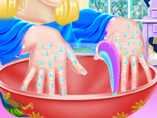 Play Princess Ella Hand Care