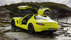 Mercedes-Benz SLS E-Cell  Puzzle